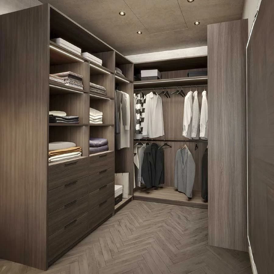 Sistema de closet a medida de IQ+ con estantes y cajones organizados